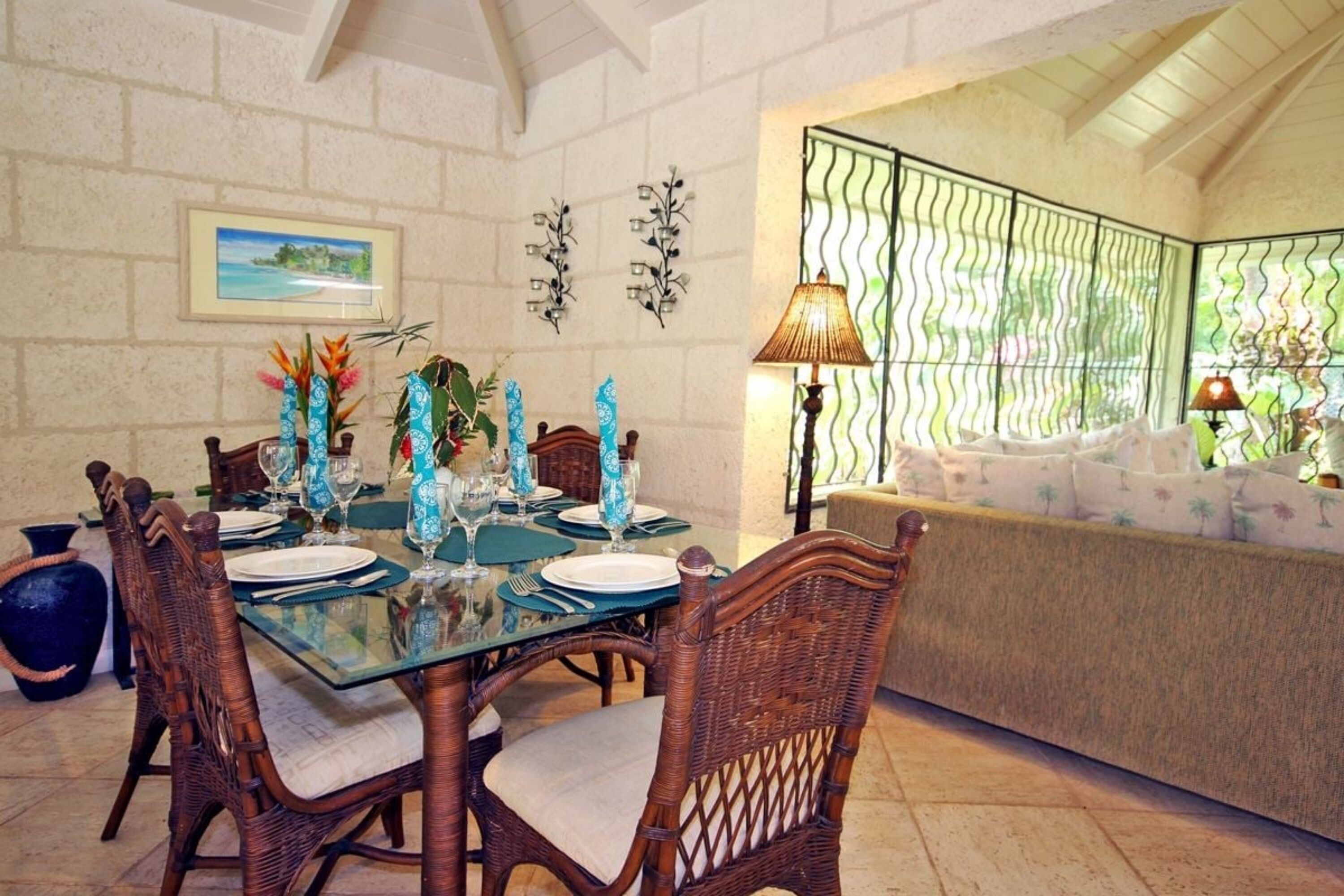 Villa, 4 Bedrooms | Dining