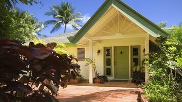 Villa, 3 Bedrooms | Exterior detail