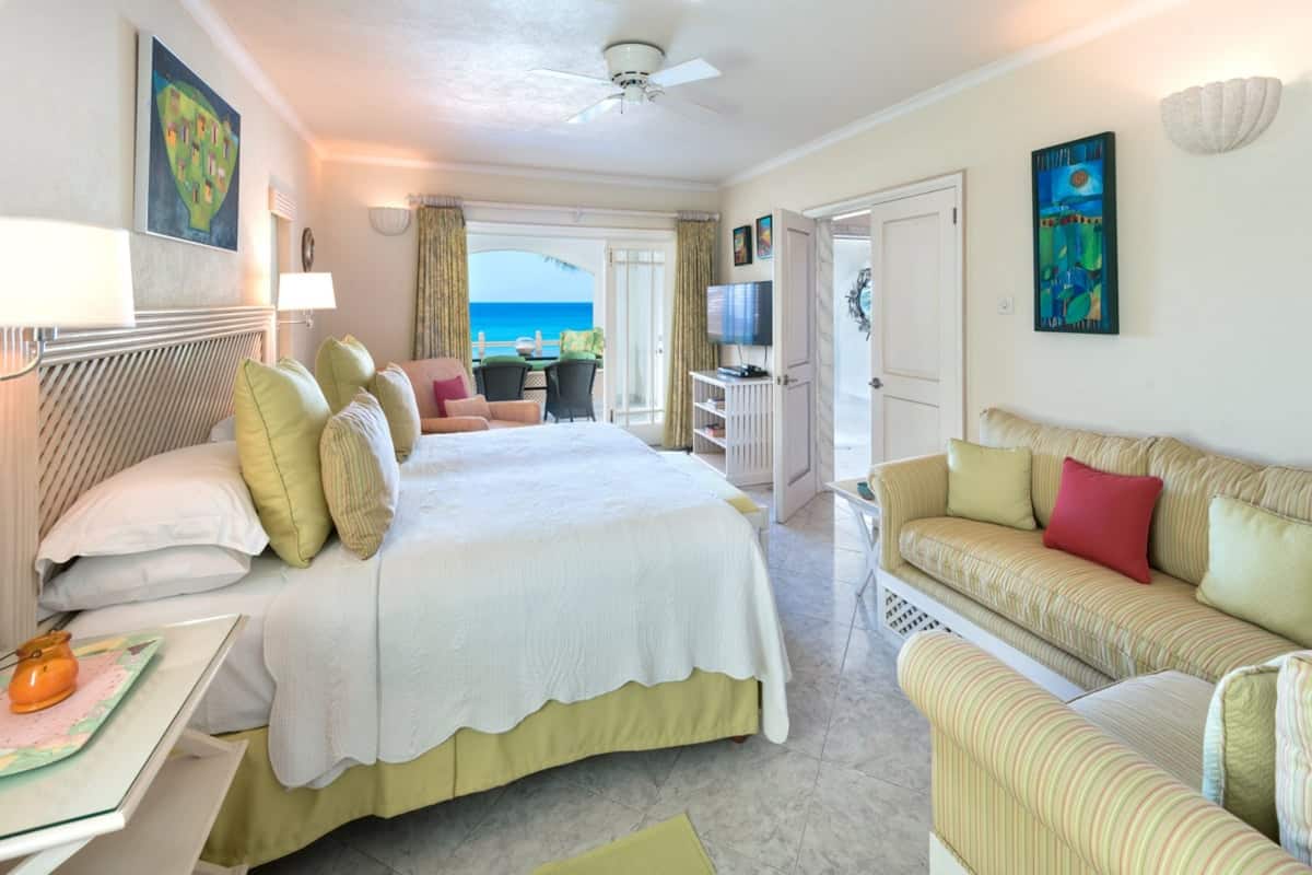 Apartment, 1 Bedroom | 3 bedrooms, individually decorated, individually furnished, free WiFi