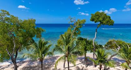 Waterside 402 by Blue Sky Luxury