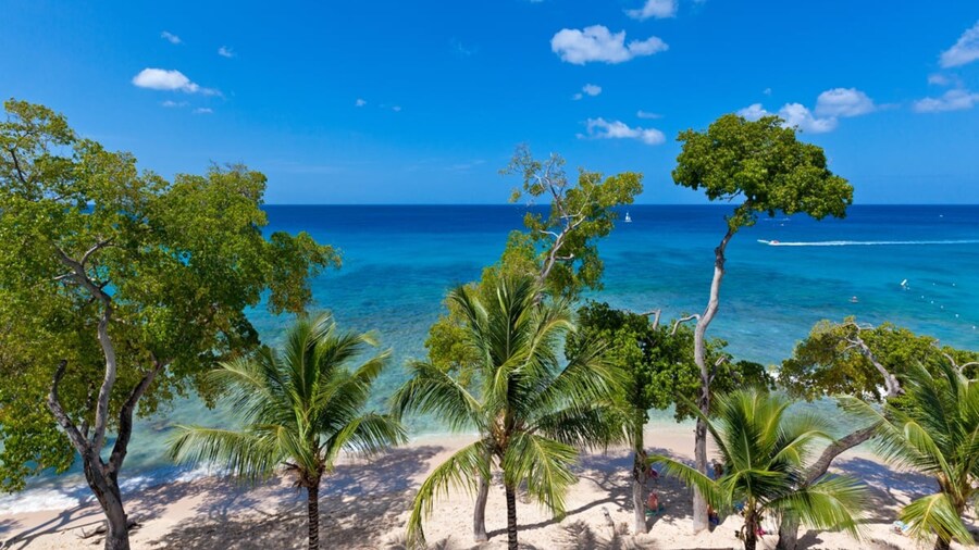 Waterside 402 by Blue Sky Luxury