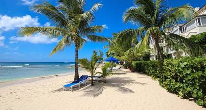 Schooner Bay 205 by Blue Sky Luxury