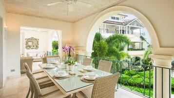 Apartment, 2 Bedrooms | Outdoor dining
