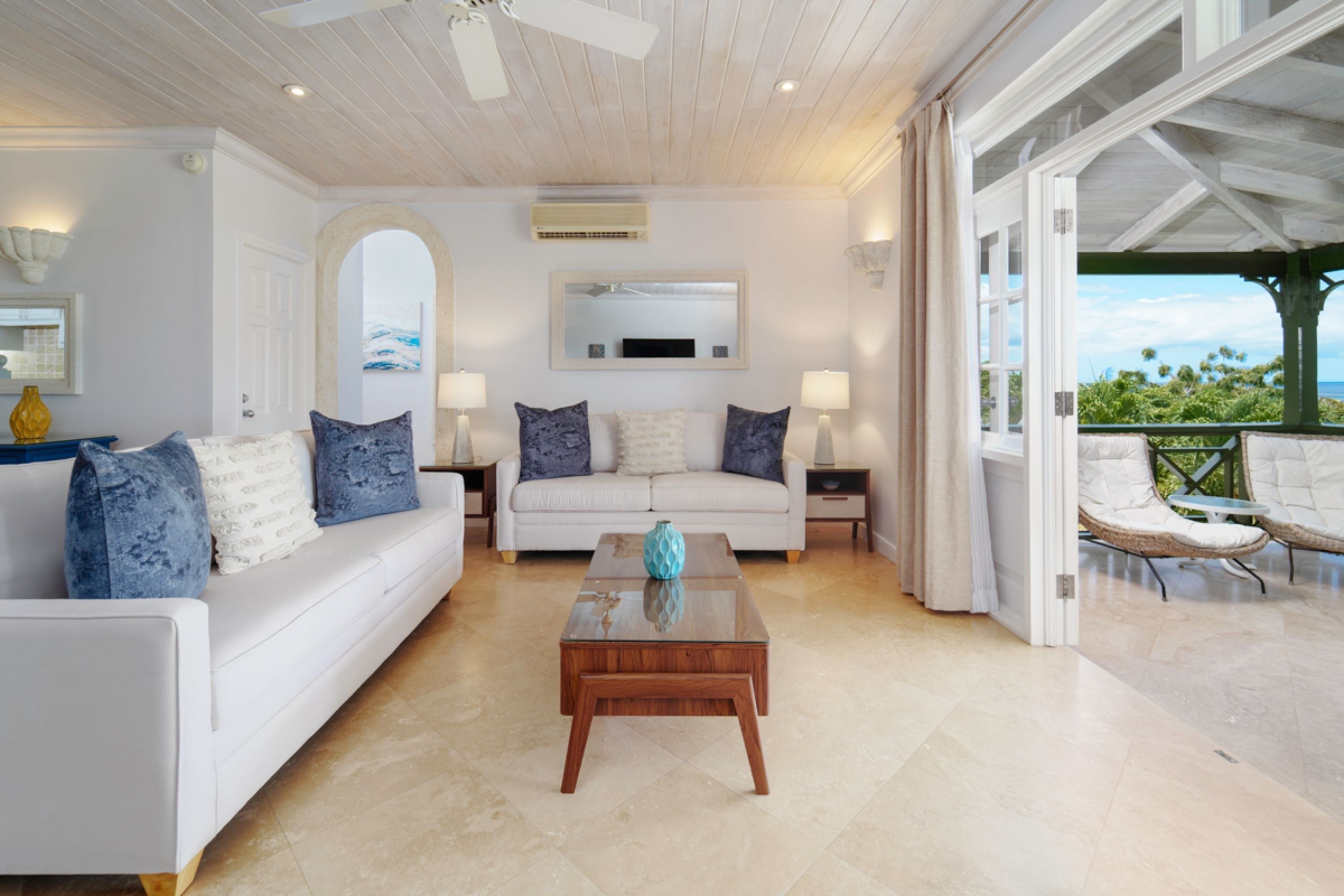 Apartment, 3 Bedrooms | Living area | 32-inch TV with cable channels