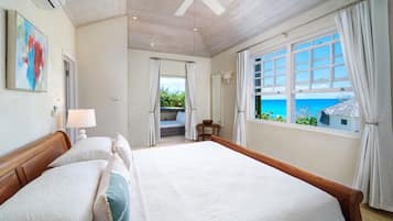 Apartment, 3 Bedrooms | 3 bedrooms, individually decorated, individually furnished