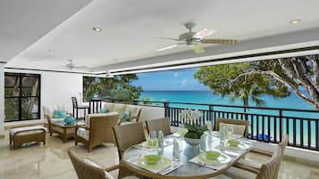 Condo, 3 quartos | Vista da sacada