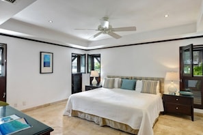 Condo, 3 quartos | 3 quartos, individualmente decorados, individualmente mobiliados