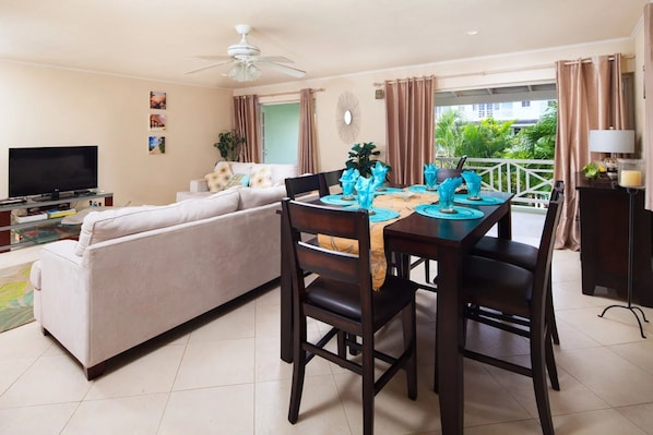 Living area - Margate Gardens 4 by Blue Sky Luxury (Hastings)