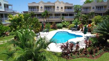 Apartemen, 2 kamar tidur | Kolam renang