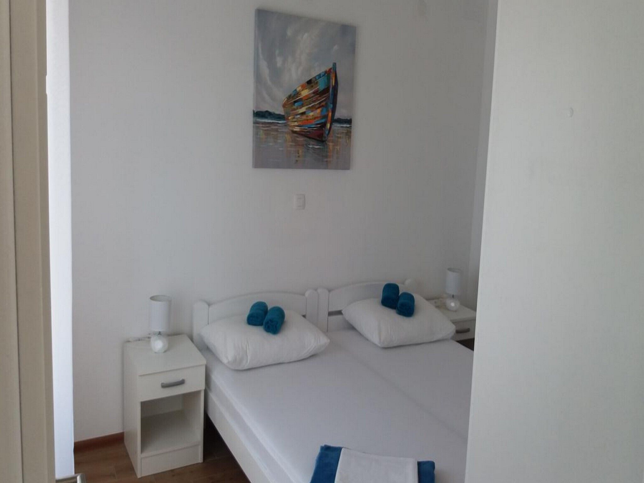 5 dormitorios, tabla de planchar con plancha, wifi gratis y ropa de cama