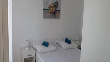 5 dormitorios, tabla de planchar con plancha, wifi gratis y ropa de cama