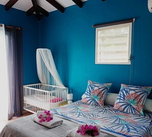 4 bedrooms, iron/ironing board, WiFi, bed sheets - Villa with pool (Sainte Luce)