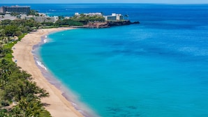 Beach - Serene Oceanfront Getaway w Pool AC - Maui Kai 304 (Lahaina)