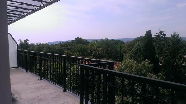 Balcony view - Varna Boutique Hotel Rose (Varna)