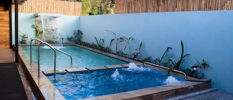 Indoor pool, outdoor pool