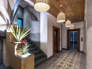 Reception - CHECK inn Phnom Penh Royal Palace (Phnom Penh)