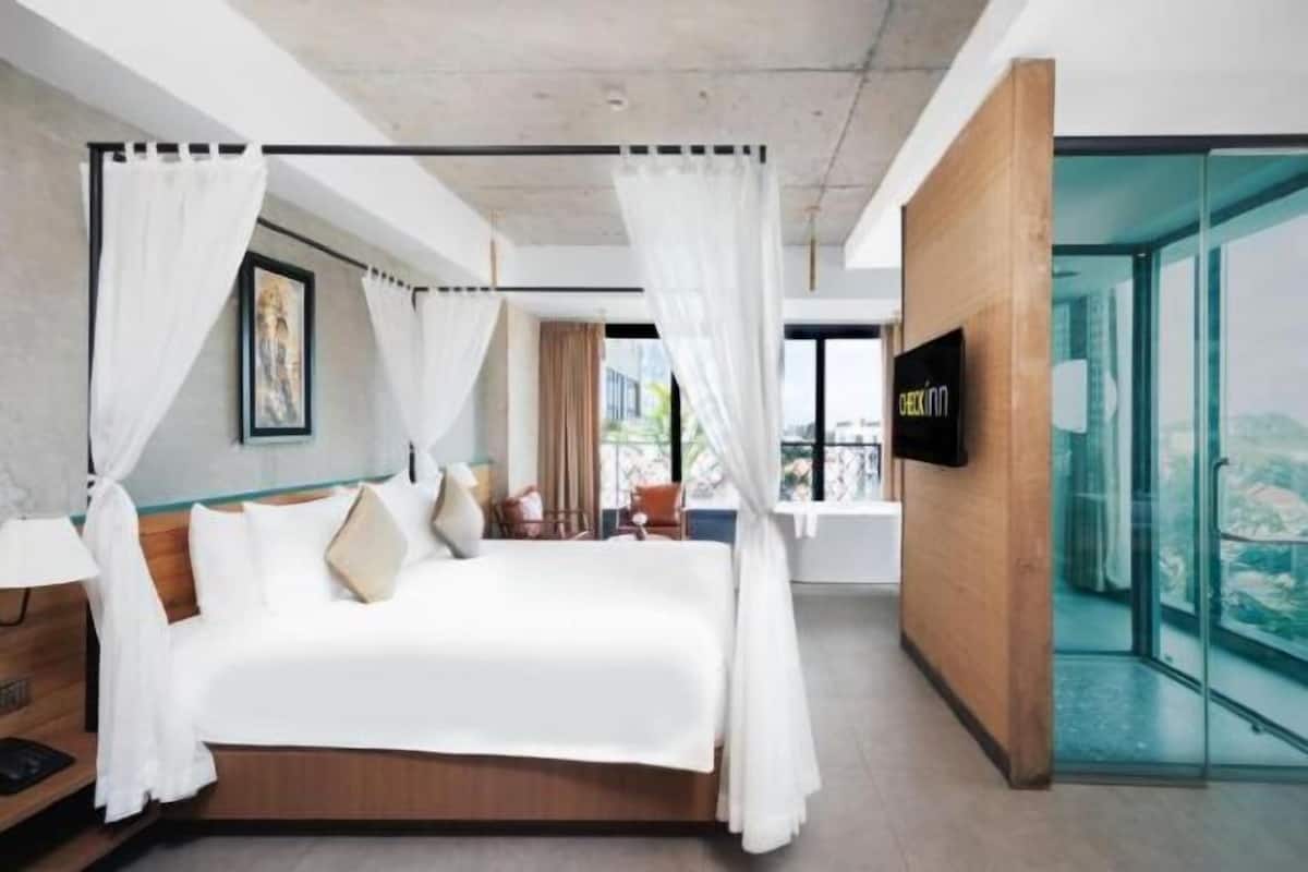 1 bedroom, minibar, desk, laptop workspace