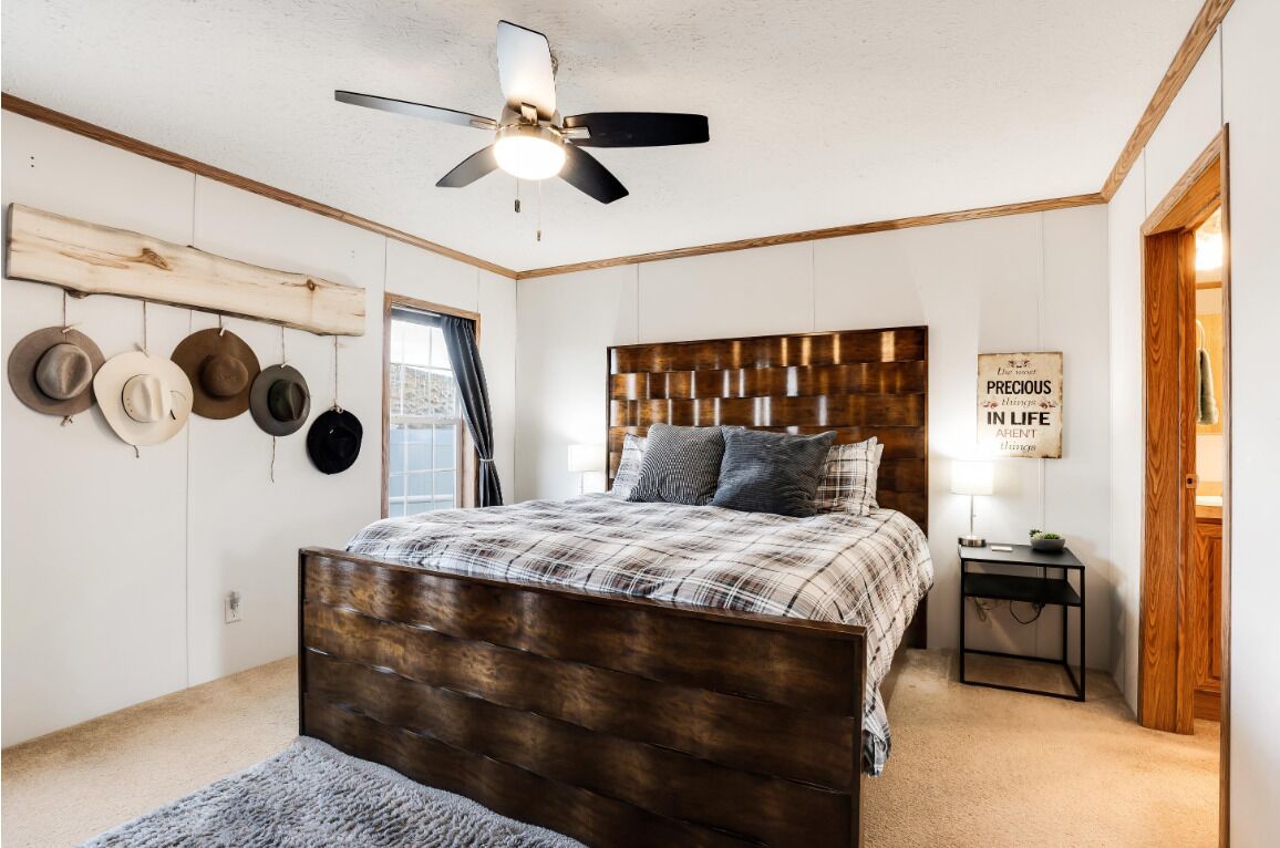 3 bedrooms, desk, iron/ironing board, free WiFi
