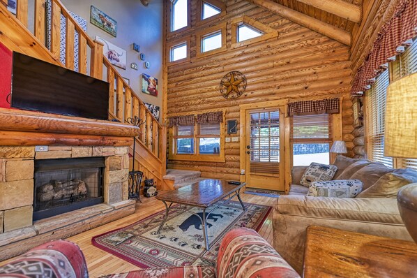 Smart TV, fireplace, video games