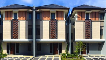 Fachada de la propiedad