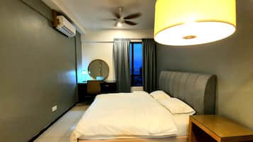 2 bedrooms, individually decorated, individually furnished, desk