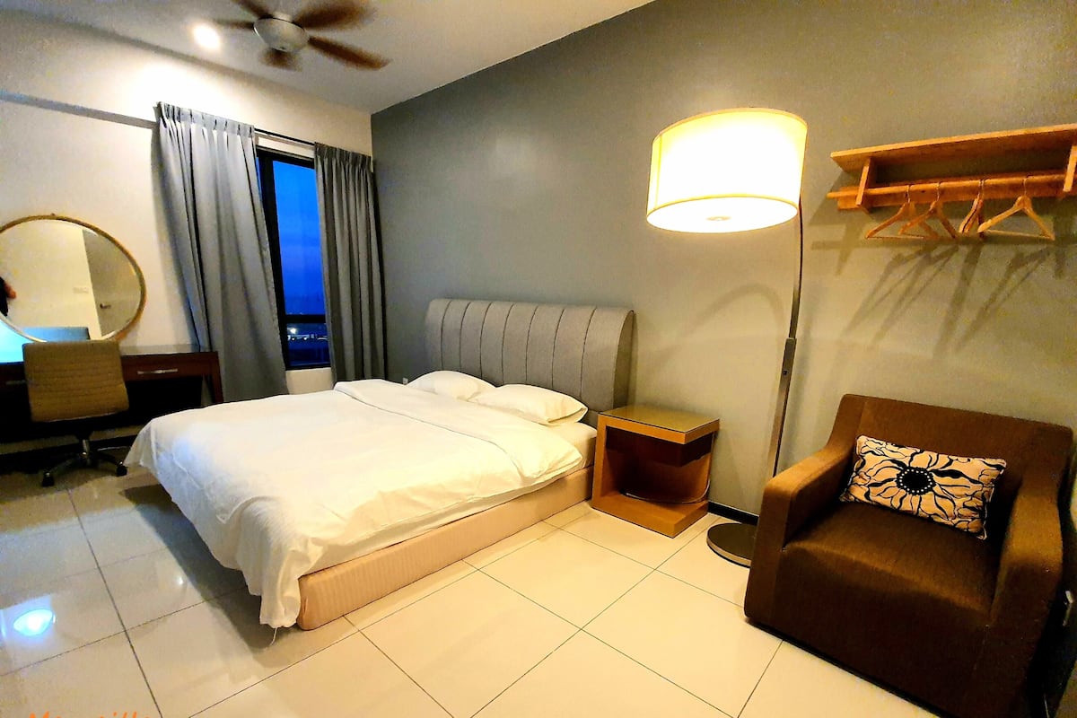 2 habitaciones, decoración personalizada y muebles diferentes