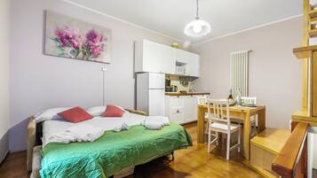 2 bedrooms, free WiFi, bed sheets