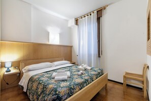 2 habitaciones, wifi gratis y ropa de cama