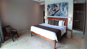 4 bedrooms, iron/ironing board, WiFi, bed sheets - 4-Bedroom Kejora 5  Wheelchair-Friendly (Denpasar)