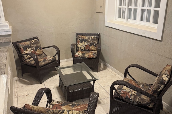 42-inch flat-screen TV with digital channels, TV, Netflix