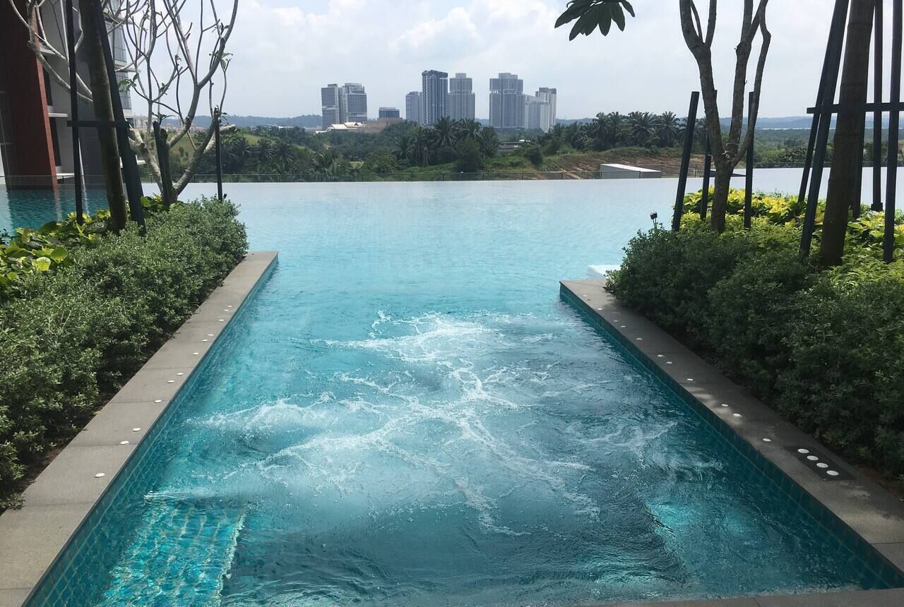 An infinity pool