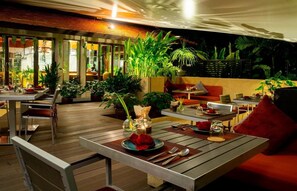 Restaurant - Kata gardens 2 bedroom near Kata beach 3B (Karon)