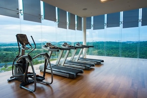 Fitness facility - Grand Medini 华丽轩 (Free WIFI) @ JB City Homestay (johore)