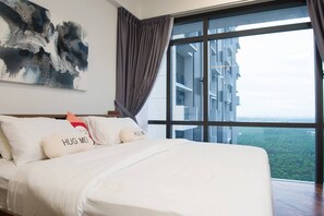 2 slaapkamers, een strijkplank/strijkijzer, internet, beddengoed