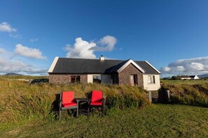 Exterior - Duinin Cottage 2 bedroom house VRBO (County Kerry)