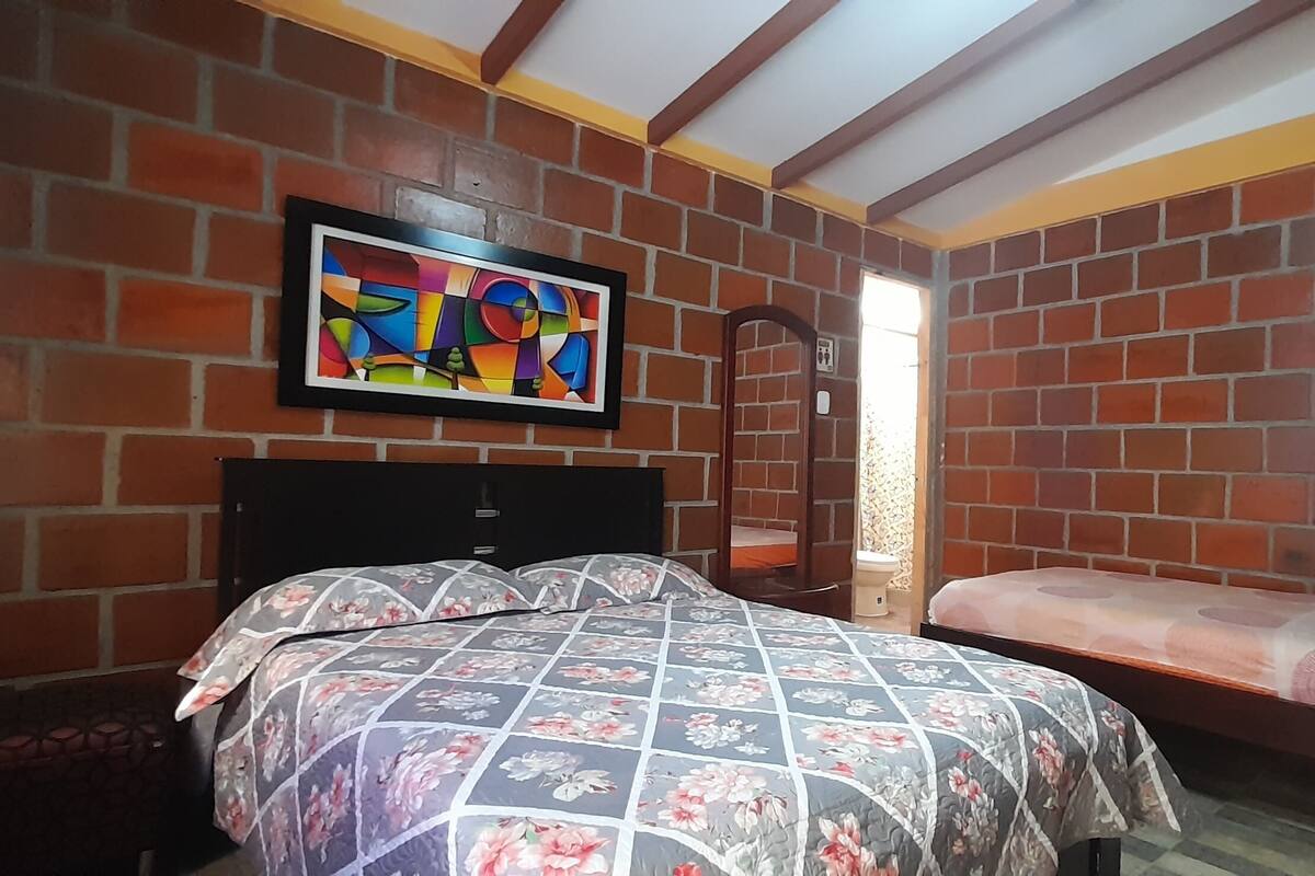 Economy Triple Room, Private Bathroom