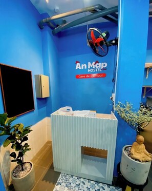 المنشأة من الداخل