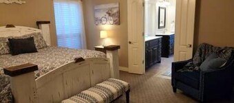 Magnificent Home, w/Game-room, Close to Everything & Canyon