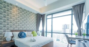 2 bedrooms, iron/ironing board, WiFi, bed sheets - Grand Medini (4pax) 苏醒轩 WIFI @ JB City Homestay (johore)