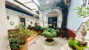 Unclassified image, 2 of 13, button - Casa de la Dulce Reyna (Morelia)