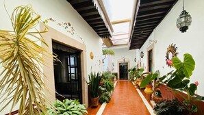 Unclassified image, 3 of 13, button - Casa de la Dulce Reyna (Morelia)