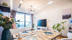 Unclassified image, 3 of 69, button - Byn Housing - Vinhomes Metropolis (Hanoi)