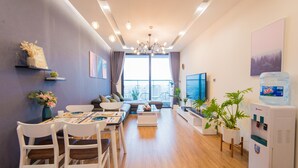 Unclassified image, 5 of 69, button - Byn Housing - Vinhomes Metropolis (Hanoi)