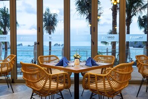 Breakfast, lunch and dinner served - Flamingo Cat Ba Resort – Managed by Flamingo Hotels & Resorts (Hai Phong)