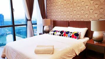 3 bedrooms, iron/ironing board, WiFi, bed sheets