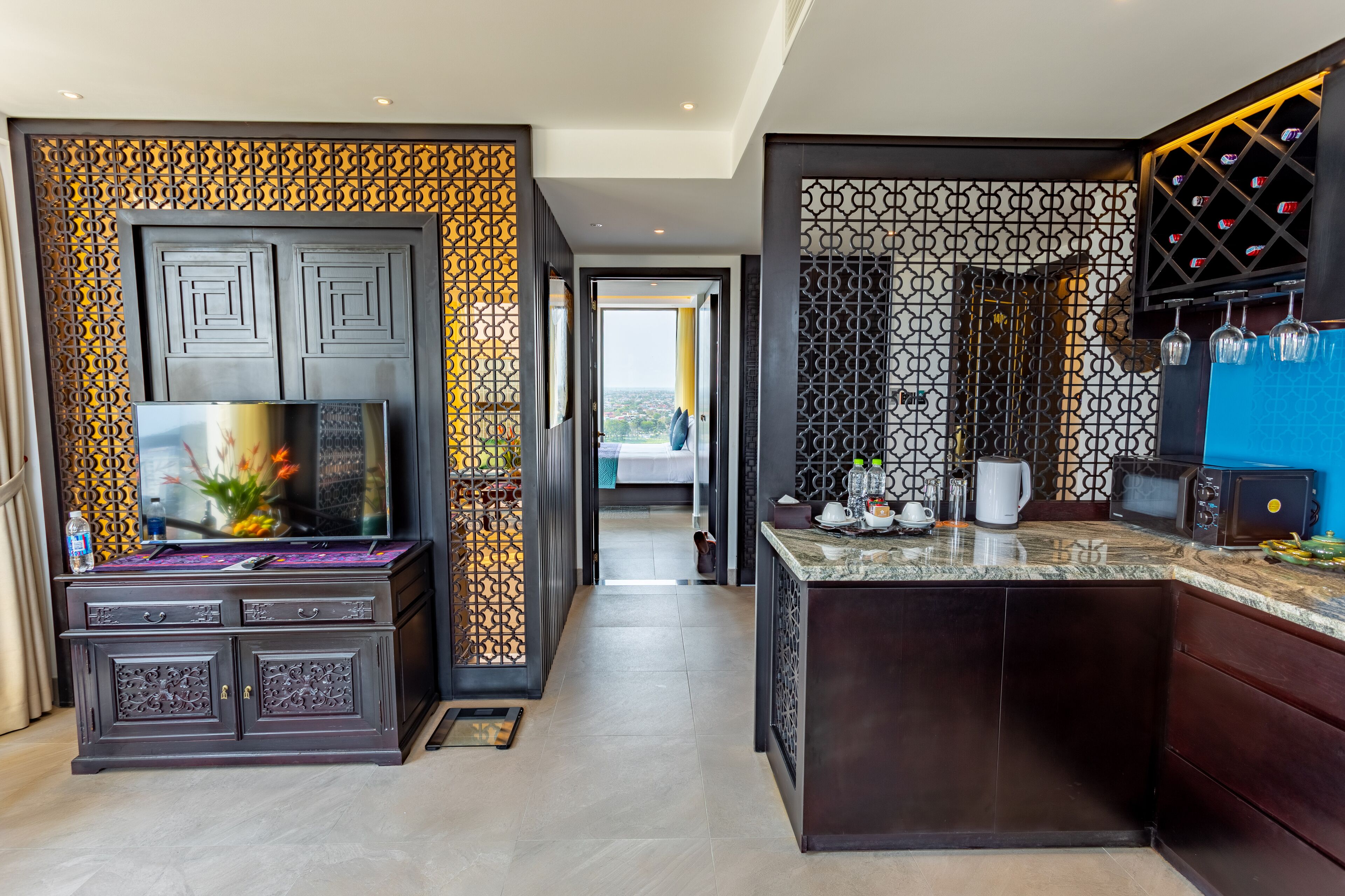 studio, river view | private kitchen | electric kettle