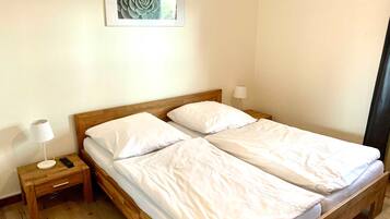 2 Schlafzimmer, Bügeleisen/Bügelbrett, Reisekinderbett, WLAN