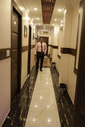 Interior - Hotel Royal Castle (Kolkata)