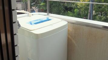 Apartamento (Free bike, Free portable WIFI, 301) | Ferros/tábuas de passar roupa, Wi-Fi de cortesia