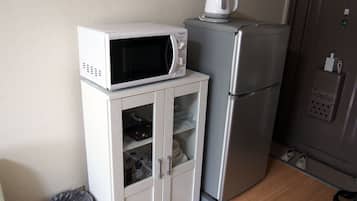 Free bike & free portable WIFI 301 Take it easy | Private kitchen | Fridge, microwave, stovetop, coffee/tea maker